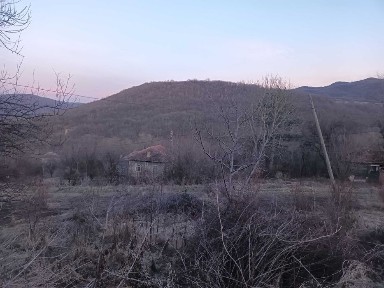 Парцел +Хотел, Къща