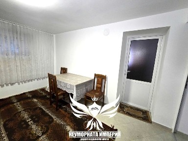 Под наем тристаен апартамент 75кв в Асеновград с паркомясто