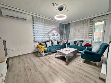 Обзаведен апартамент, с гараж, мансарда, склад, кв. Изток