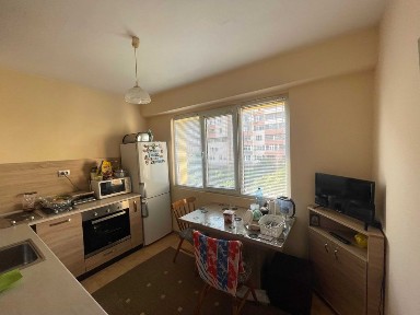 Многостаен апартамент находящ се в кв. Ален Мак на гр. Благоевград.