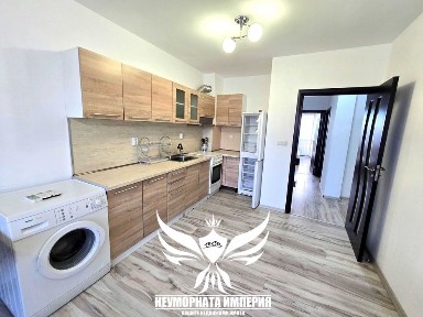 Под наем тристаен апартамент 77кв в Пловдив кв. Южен