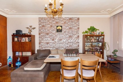 Многостаен ТУХЛЕН апартамент - кв. Куршун чешма!