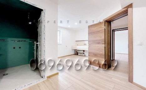 Три стаи-кв. Левски-Тухла-След ремонт-Запад