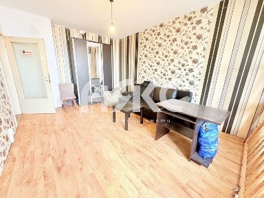 Двустаен апартамент в кв. Люлин 4 до МЕТРОСТАНЦИЯ