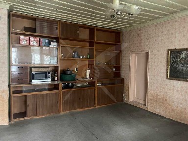 Едноетажна къща Карлово с двор 553 кв. м. 95783