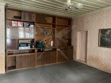 Едноетажна къща Карлово с двор 553 кв. м. 95783