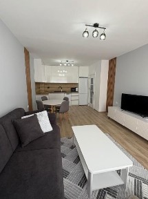 Двустаен апартамент в кв. Кючук Париж/ С ПАРКОМЯСТО!