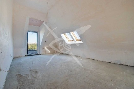 Тристаен апартамент в жк. Овча купел № 90005