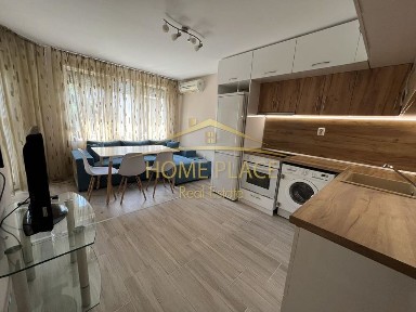 Област Варна, гр. Варна, Лятно кино Тракия