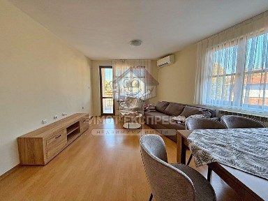 Обзаведен тристаен апартамент, под наем, Централна градска част