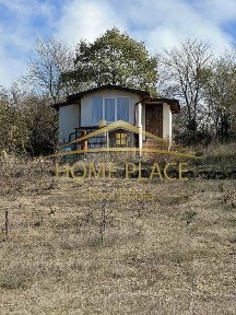 Малка къща с парцел в м-ст Боровец-Север