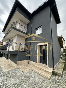 Къща на три етажа в кв. Виница