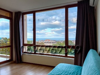 Двустаен-к. к.Златни пясъци-Морска Панорама-Обзаведен-Юг/Изток