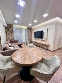 Двустаен апартамент с гараж под наем Кючук Париж