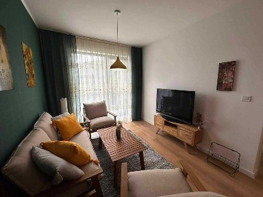 Тристаен апартамент до Гранд Хотел Пловдив - Напълно обзаведен!