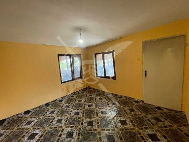 Къща в село Искра 79155