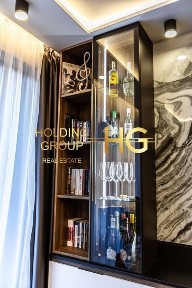 Двустаен дизайнерски обзаведен апартамент над Св. Константин и Елена