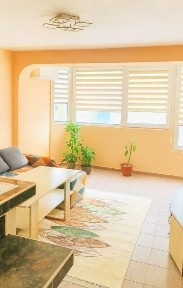 Област Варна, гр. Варна, Лятно кино Тракия