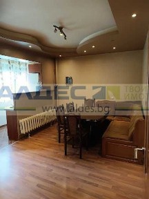 Маломерен тристаен в Борово!