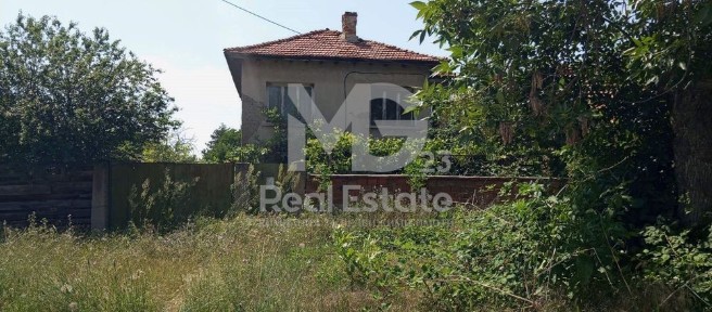 Къща в Пловдив, област-с. Труд площ 160 цена 175000