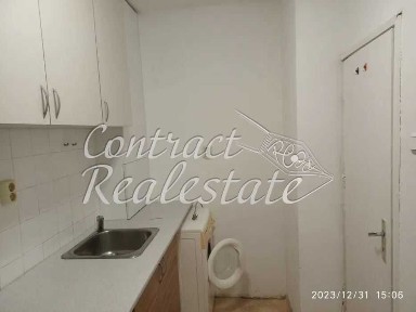 Едностаен Обзаведен Младост !