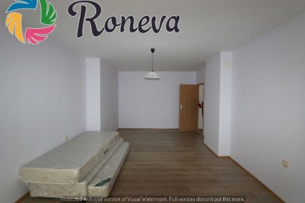 Двустаен 94 м2 кв. Бриз