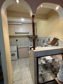 Продавам гарсониера с гараж