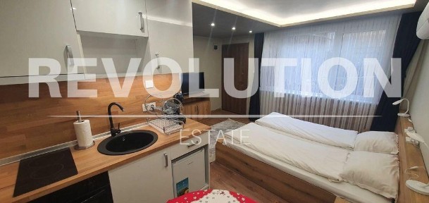 Едностаен апартамент в района на Център!