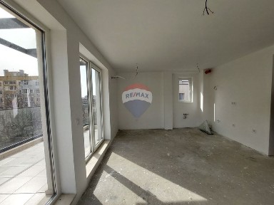 Просторен Мезонет, три спални, Левски 1, гр. Варна, СР