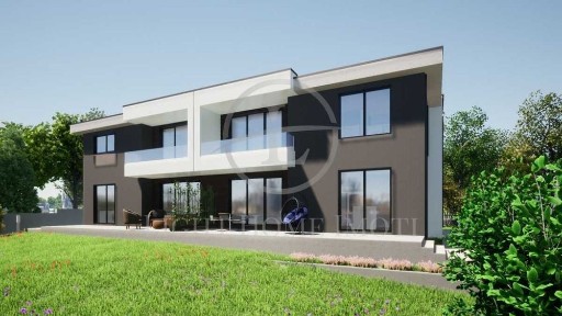 Реф. 2605 Къща с Четири Спални и Гараж / Марково