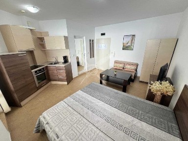 Студио - в Равда