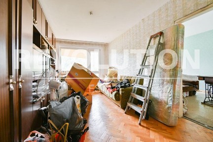 Тристаен апартамент в ж. к. Дианабад