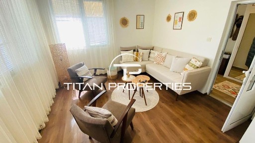 Двуетажна Къща в кв. Сарафово