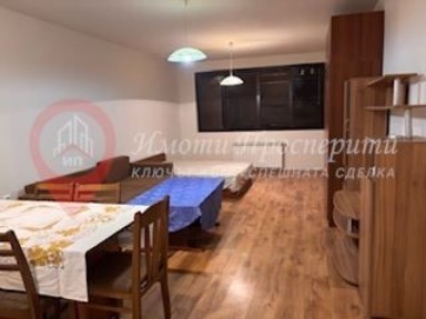 3-стаен в София-Стрелбище площ 118 цена 800