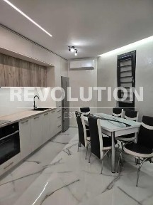 Двустаен апартамент в района на м-т Ален Мак!