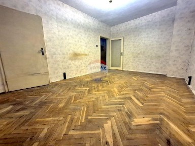 Област Варна, гр. Варна, Младост 1