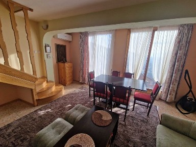 Мезонет в широк център на Благоевград - в близост до стадиона