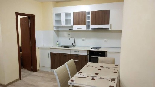 Двустаен апартамент в ж. к Възраждане