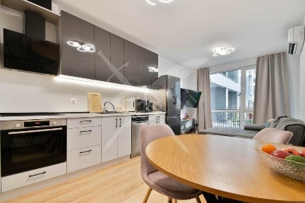 ЕКСКЛУЗИВНО ! Тристаен апартамент в жк. Малинова долина № 95067