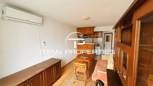 Тристаен, под наем, ж. к Възраждане