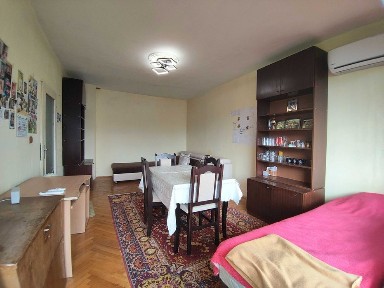 Тристаен апартамент - Запад 2 Тристаен апартамент - Запад 2