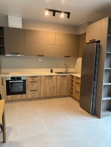 Тристаен, под наем, ж. к Хладилника