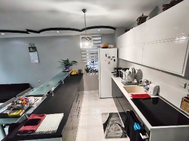 Двустаен тухлен апартамент - Център