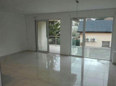 Етаж от къща, под наем, в. з. Малинова долина