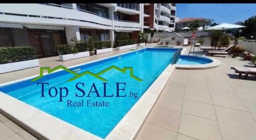 Компактен двустаен с панорама море, Свети Влас до пристанището