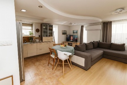 Многостаен в София-Белите Брези площ 100 цена 300000