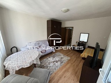 Двустаен, под наем, ж. к Възраждане