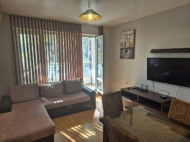 Тристаен апартамент, под наем, кв. Базар Левски