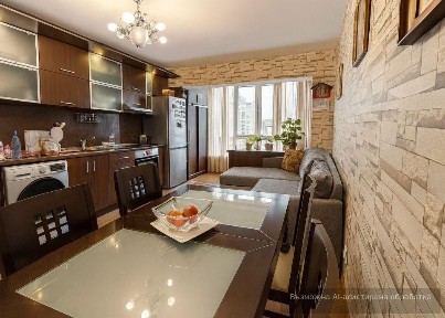 Тристаен апартамент в района на Владислав Варненчик!