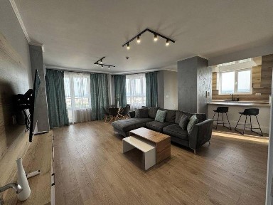 Тристаен, под наем, Сентрал парк, ж. к Славейков